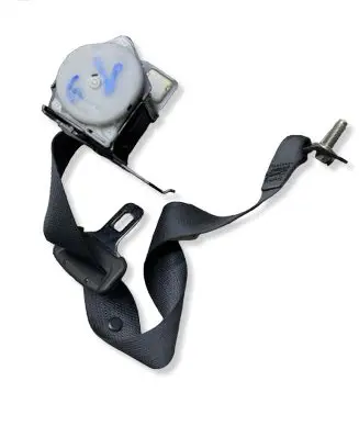 Infiniti M30 Middle seatbelt (rear) 
