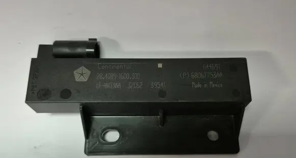 Dodge Durango Keyless system antenna P68067753AA 68067753AA 68068072AA