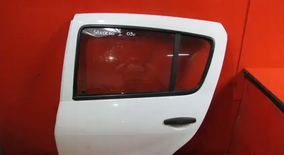 Dacia Sandero Rear door