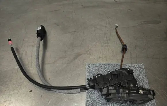 Front door lock