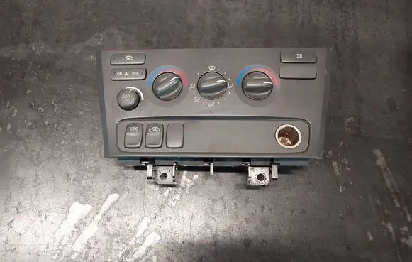 Volvo V70 Climate control/heater control trim 9452367