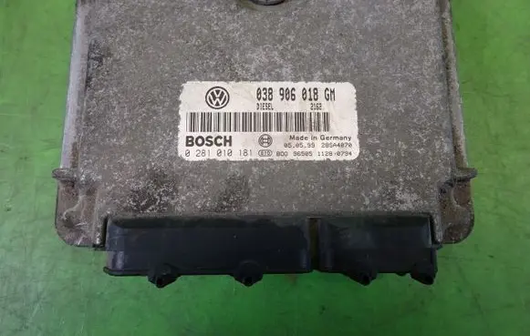 Skoda Octavia Mk1 (1U) Engine control unit/module ECU 038906018GM