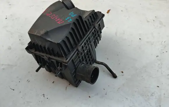 Renault Master III Air filter box 