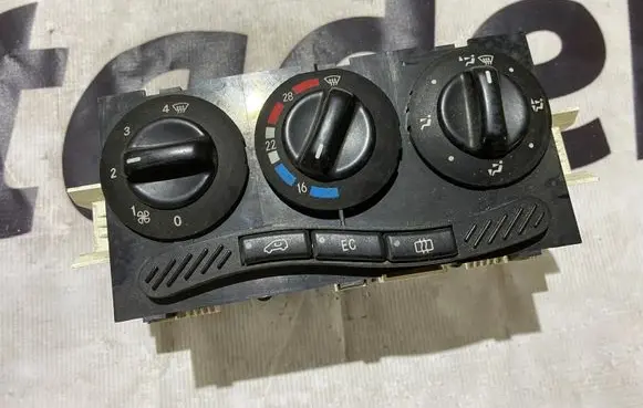 Mercedes-Benz A W168 Climate control unit a1688300485