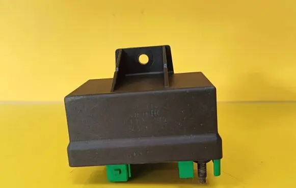 Peugeot 807 Glow plug pre-heat relay 9639912580