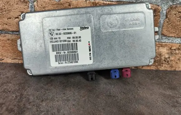 BMW X5 E70 Camera control unit module 9220695