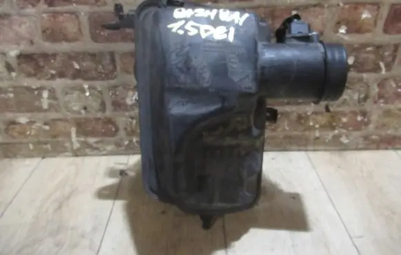 Nissan Qashqai Air filter box cover 