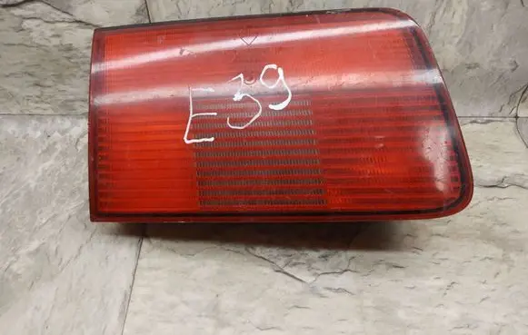 BMW 5 E39 Tailgate rear/tail lights 8361673