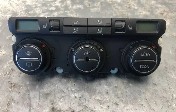 Volkswagen Touran I Climate control unit