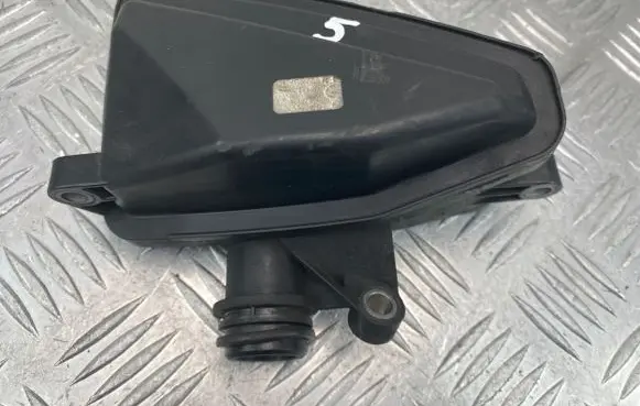 Intake resonator