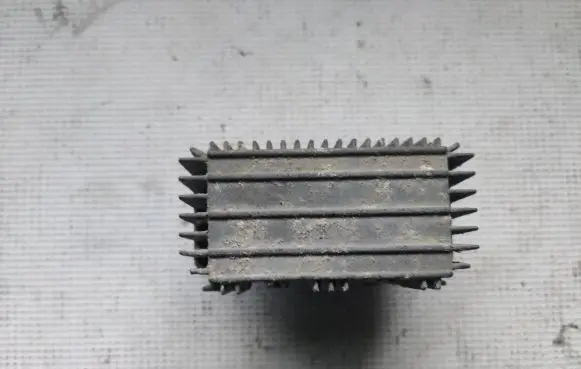 Opel Zafira A Glow plug pre-heat relay 55353011 51299014