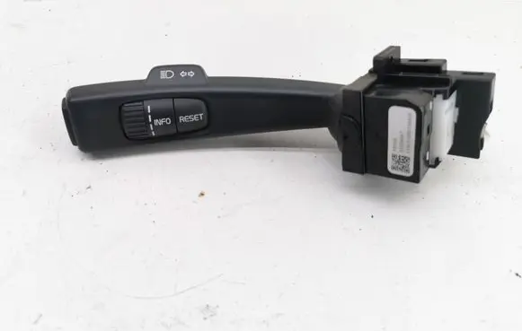 Volvo S60 Indicator stalk 31334647