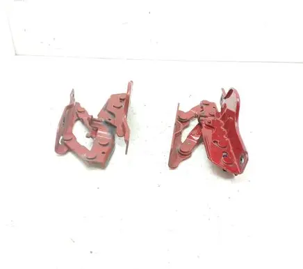 Engine bonnet/hood hinges