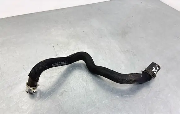Mercedes-Benz S W221 Engine coolant pipe/hose A2215015584