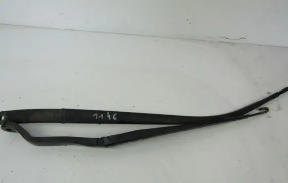 Honda CR-V Front wiper blade arm 