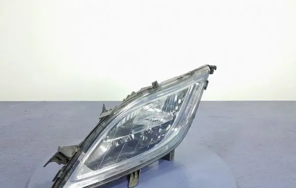 Opel Astra J Front fog light 13293618