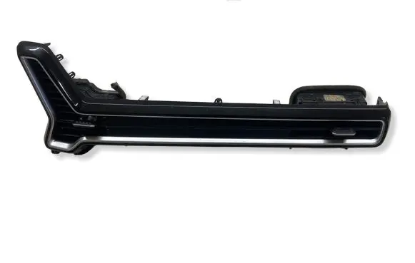 KIA Sportage Dash center air vent grill X847M5R2000