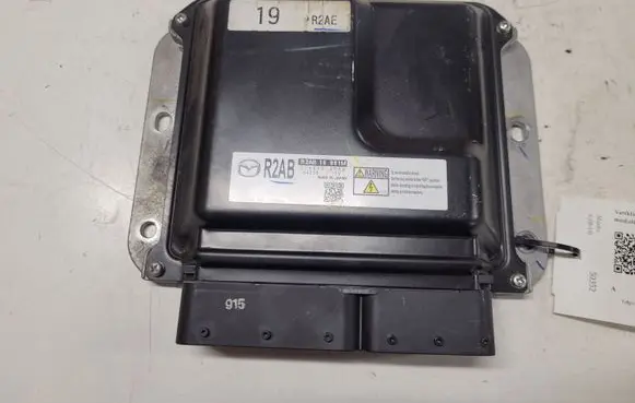 Mazda 6 Engine control unit/module R2AB18881M 2758009159
