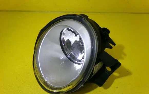 Volkswagen Touareg I Front fog light 69202291