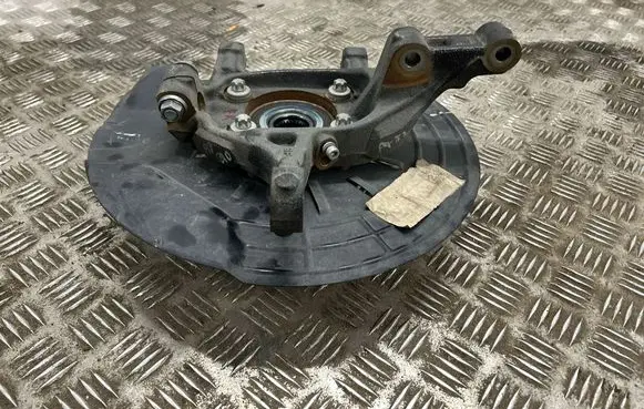 Dodge Hornet Front wheel hub 50571792 68526147AA 68606915AA