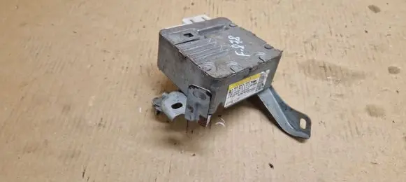 Toyota Yaris Power steering control unit/module 896500D110 6900001067 1129001331
