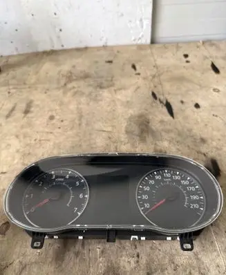 Nissan NV400 Speedometer (instrument cluster) 248096232R A3C0707450700 10383208AP