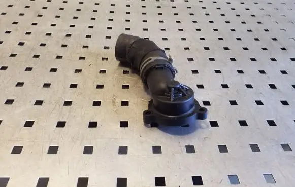 Volkswagen Golf Plus Engine coolant pipe/hose 03C121118D