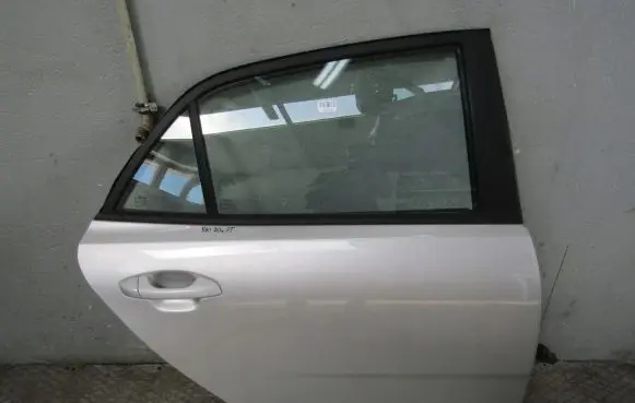 KIA Rio Rear door