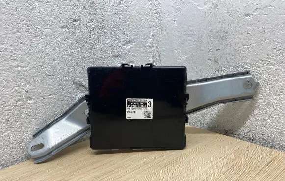 Toyota Verso Other control units/modules 896900F030 MB1028500191