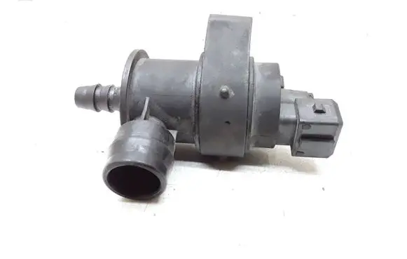 Volvo XC90 Vacuum valve 31104896