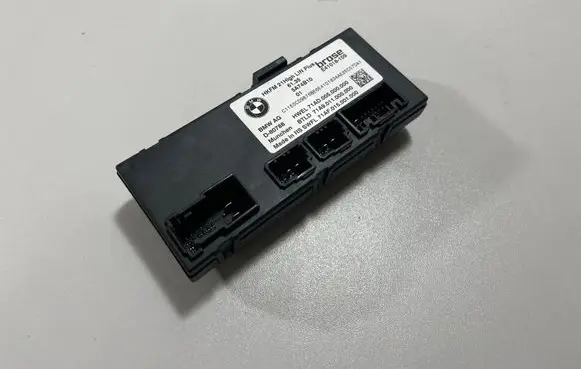 BMW X7 G07 Tailgate/trunk control unit/module 5A74B10 5B529E4