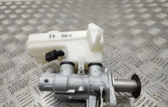 Volkswagen T-Roc Master brake cylinder
