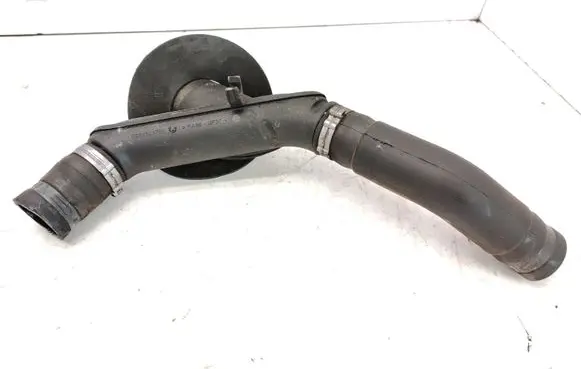 Citroen Xsara Picasso Oil fill pipe 9638323780