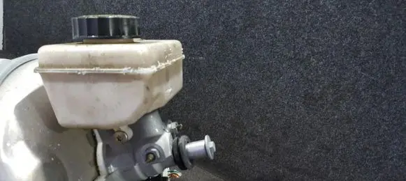Master brake cylinder