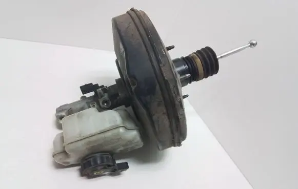 Skoda Octavia Mk2 (1Z) Brake booster 1K1614105AN 03786475034