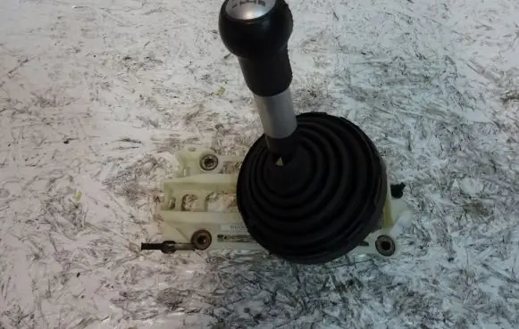 Mitsubishi Colt Gear shift rod 8129100000