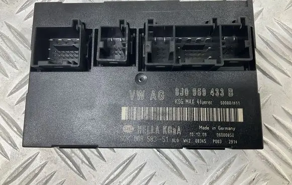 Audi TT TTS Mk2 Comfort/convenience module 8J0959433B