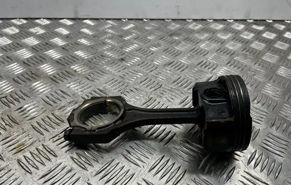 Lexus GS 300 350 430 450H Piston with connecting rod 