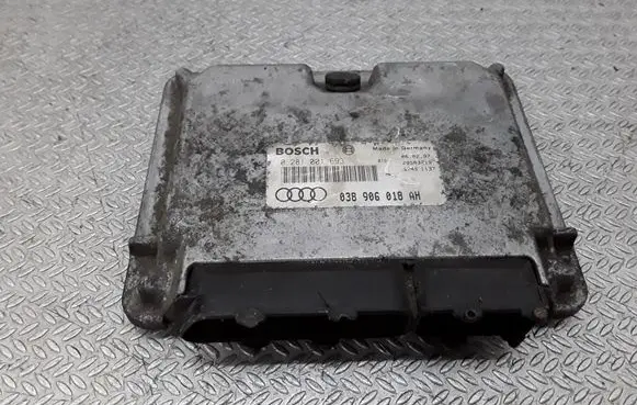 Audi A3 S3 8L Engine control unit/module 038906018AH 0281001693