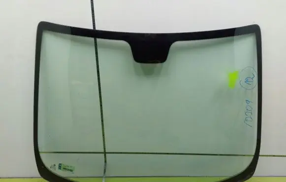Fiat Grande Punto Front windscreen/windshield window