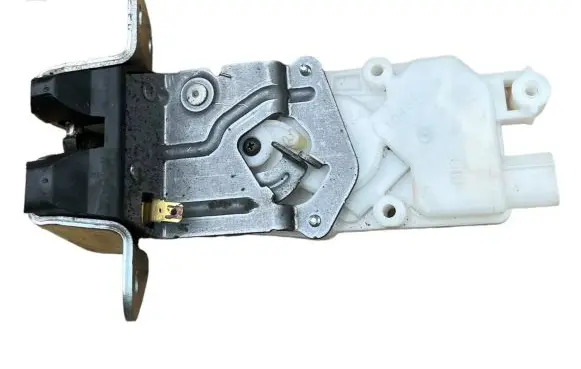 Mitsubishi Outlander Tailgate/trunk/boot lock/catch/latch