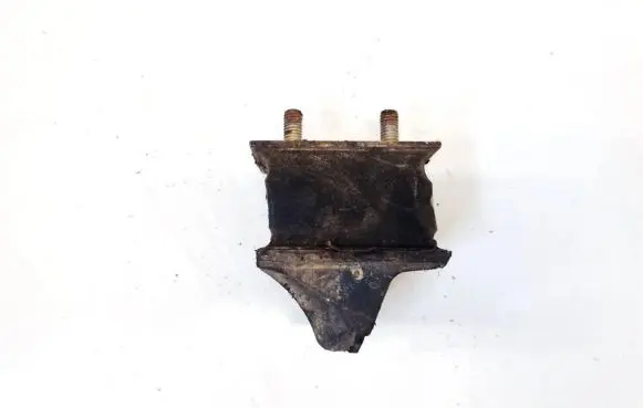Mercedes-Benz Sprinter W901 W902 W903 W904 Engine mount bracket 9012412413 74264624