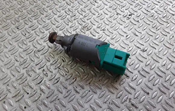 Clutch pedal sensor