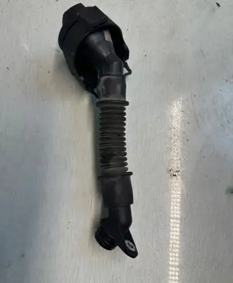 Mercedes-Benz B W245 Oil fill pipe 0210266A12 0210266A127