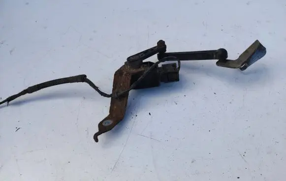 Rear air suspension level height sensor