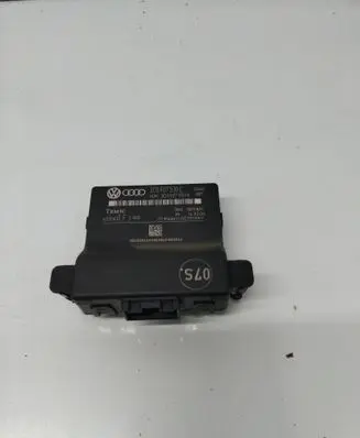 Volkswagen PASSAT B6 Gateway control module 3C0907530C 3C0907951A