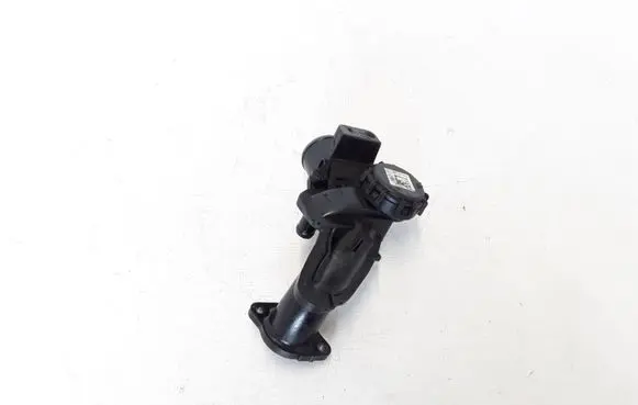 Renault Megane III Breather/breather pipe/hose 8200879750
