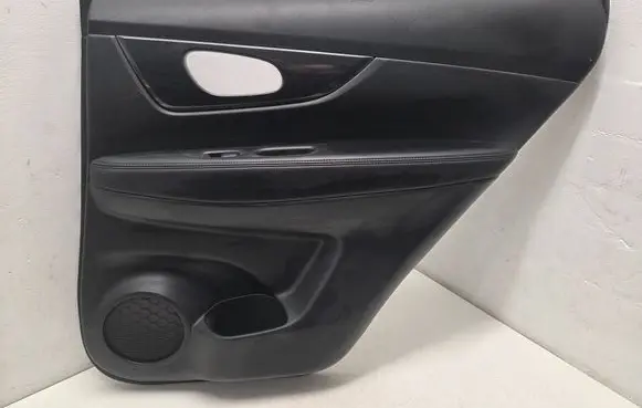 Nissan X-Trail T32 Rear door card panel trim 829104CE0A