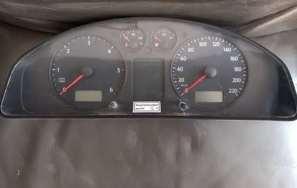 Volkswagen Transporter - Caravelle T5 Speedometer (instrument cluster) VWZ7Z015664409 7H0920851R 09090919971