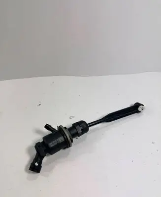 Renault Master III Clutch master cylinder 8200673232C